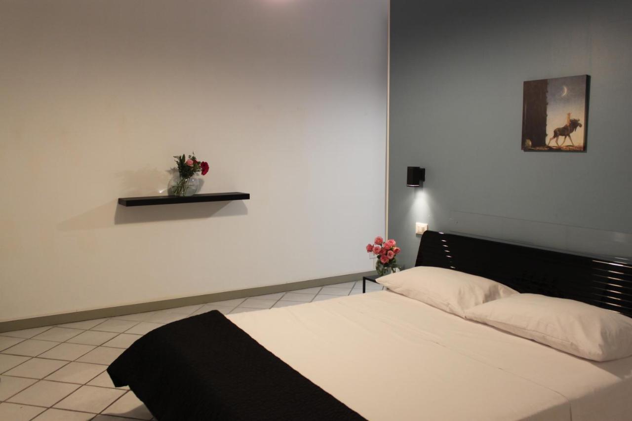 Casa Luna - Accomodation In Santa Maria Maggiore Rome Buitenkant foto